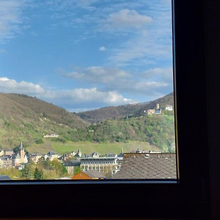 Dachgeschosswohnung Mit Burgblick In Kues Бернкастель-Кюс Екстер'єр фото