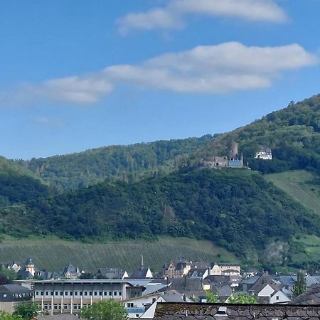 Dachgeschosswohnung Mit Burgblick In Kues Бернкастель-Кюс Екстер'єр фото