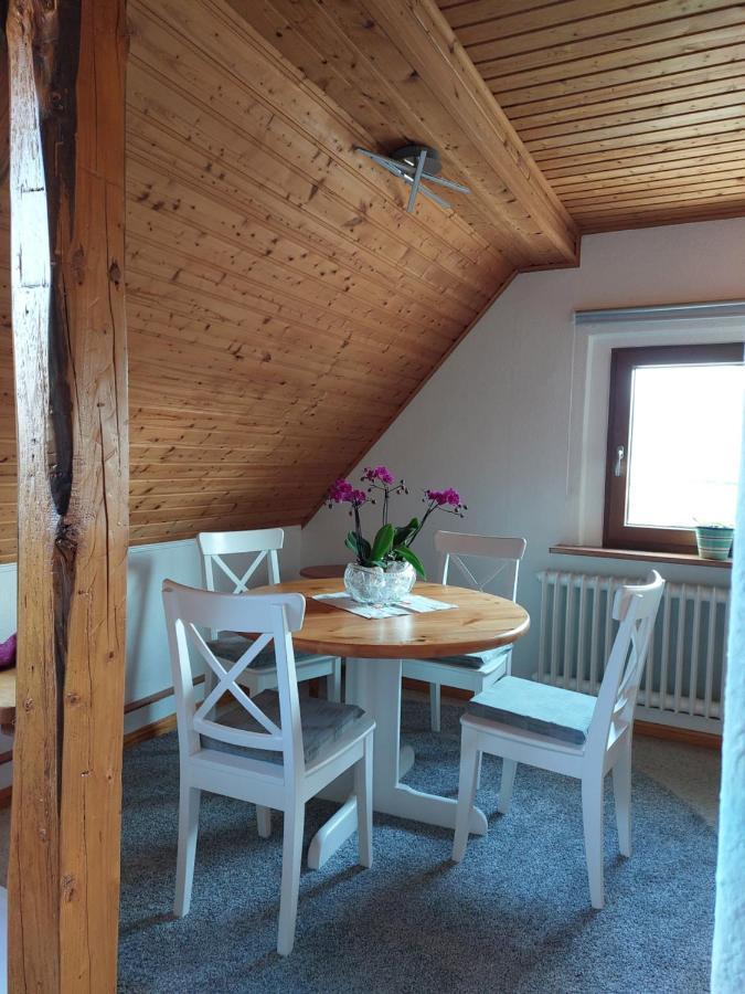Dachgeschosswohnung Mit Burgblick In Kues Бернкастель-Кюс Екстер'єр фото