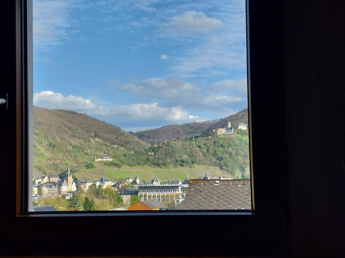 Dachgeschosswohnung Mit Burgblick In Kues Бернкастель-Кюс Екстер'єр фото